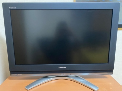 4/30までの出品　TOSHIBA REGZA 32型テレビ