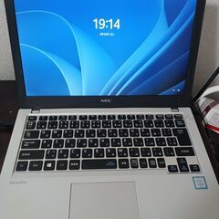 NEC　高性能6世代Corei5搭載 高速SSD240G　メモリ4G 　Wifi対応 