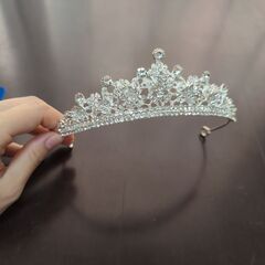 結婚式　ティアラ　ネックレス　ピアス　3点セットの画像