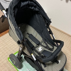 joie 3輪ベビーカーの画像