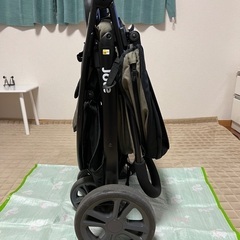 joie 3輪ベビーカーの画像