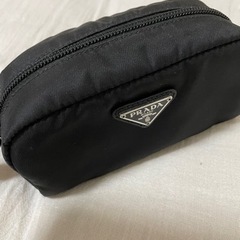PRADA ポーチの画像