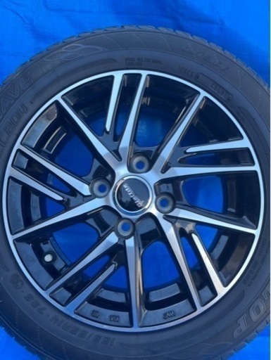 車のパーツ タイヤ、ホイール