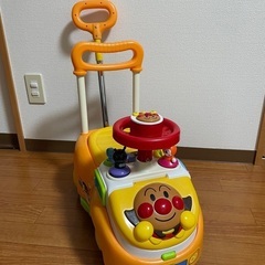 アンパンマンよくばりビジーカー