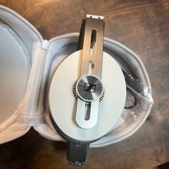 momentum wireless 3 ヘッドホンの画像