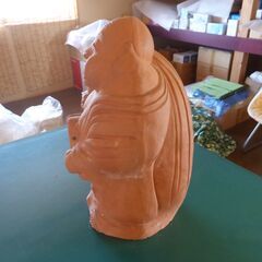 素焼きの布袋様の画像