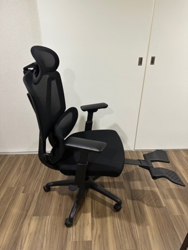 【問い合わせ多数の為順次対応します】オフィスチェア　ランバーサポート、フットレスト付き　イス