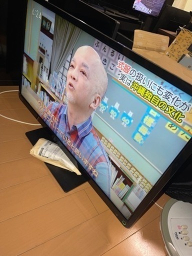 32型　液晶テレビ
