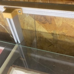 ガラスショーケースの画像