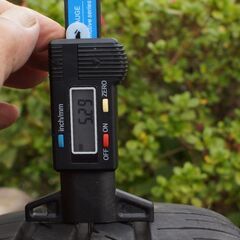 ホイル　15×5J  タイヤ　225/45r15　一台分の画像