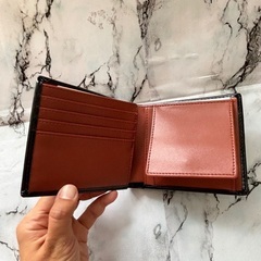 ❤️美品❤️財布  二つ折り 黒 茶 スキミング防止 本革の画像