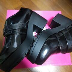 新品♪厚底靴 24*5の画像