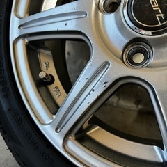 軽自動車 14インチ アルミホイール タイヤ バリ溝 セット4.5J +45 PCD 100 4H 165/55R14 2022年製の画像