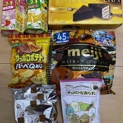 お菓子色々セット　スナック菓子　チョコケーキ他