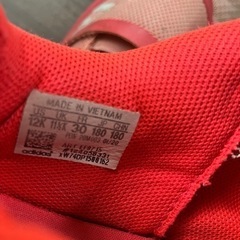 子ども　スニーカー　18センチ　adidasの画像