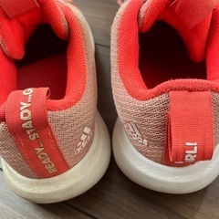 子ども　スニーカー　18センチ　adidasの画像