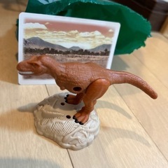 ハッピーセットのおもちゃ　恐竜
