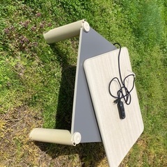 電気コタツ小さ目の画像