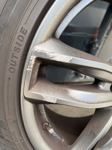 車のパーツ タイヤ、ホイール