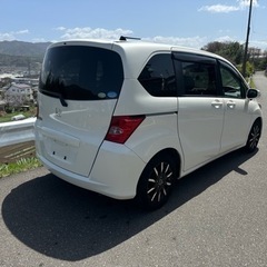 ホンダ　フリード　G  1.5 車検2年付きの画像