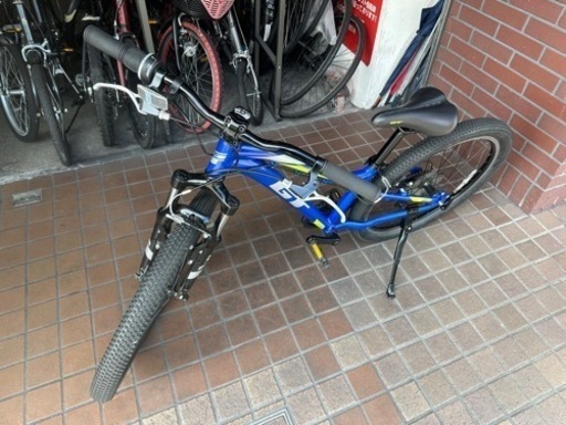 ★美品★24インチ　GT（STOMPER　PRIME)軽量アルミフレーム　7speed　サスペンション付子供用自転車　　ブルー
