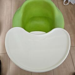 バンボ　着脱式テーブル付