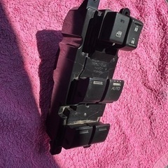 ホンダ　NBOX パワーウインドウスイッチ