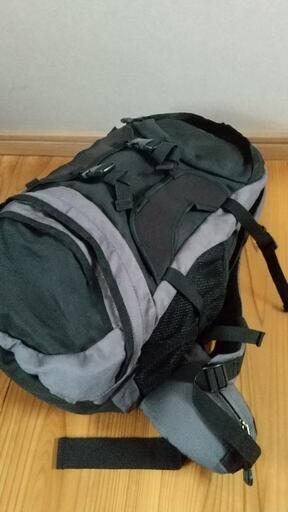 バックパック(30L·上下2気室)