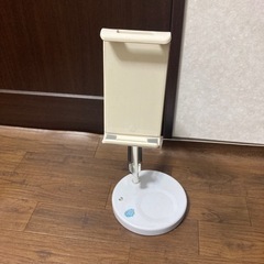 スマホ、タブレットスタンドの画像