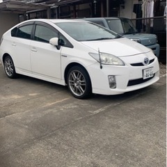 トヨタプリウスＬ　受け渡し予定が決まりました。