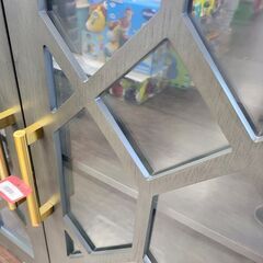 処分大特価！【店頭引き取り限定】Loxley Rowe アリ 36" アクセントキャビネットの画像