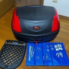大容量リアボックス【ポン付け可、取り外し簡単】
