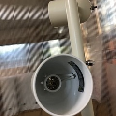 スタンドライト 電球3つ付き　フロアスタンド  アッパーライト北欧風の画像