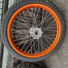 トリッカー純正ホイール　前後タイヤ付きの画像