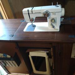 アンティークジャノメ ミシンの画像
