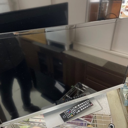 2015年　TOSHIBA テレビ　32インチ