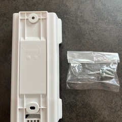 新品未使用　 Panasonicエアコン　リモコンホルダーの画像