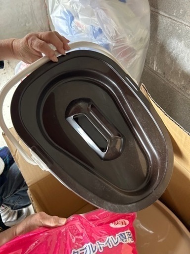 新品未使用　ポータブルトイレ　全自動　　
