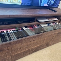 テレビボード　180cm