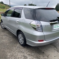 フィットシャトル HV 25年 車検8年9月 12万㌔ ナビ Bカメラ 地デジの画像