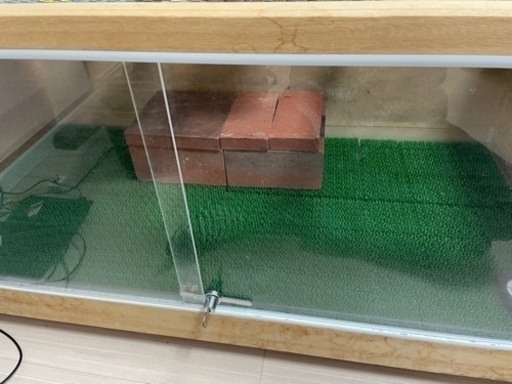 爬虫類用ケージ幅120センチ