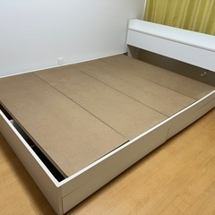 ダブルベット　収納コンセント付き　白　フレームのみの画像