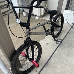 自転車 クロスバイクの画像