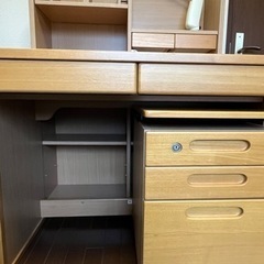 【美品】ニトリ組合せ学習机の画像