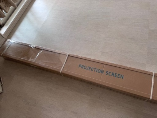 100インチ　プロジェクタースクリーン　短焦点　4K