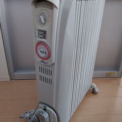 デロンギのオイルヒーターです(9連結)。の画像
