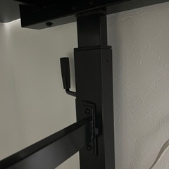 🔴【昇降式デスク / 値下げ中】黒 ブラック 家具 オフィス用家具 机の画像