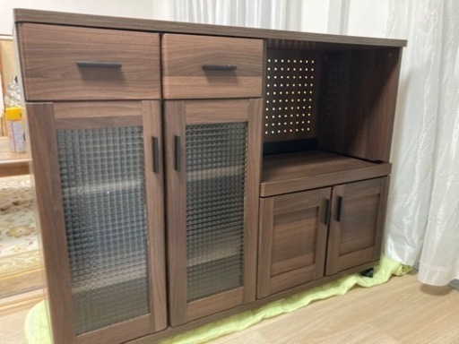 キッチン  カウンター　家具　食器棚