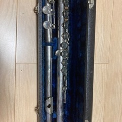 フルート　年式、メーカー不明　音出ます。掃除調整はしてません。