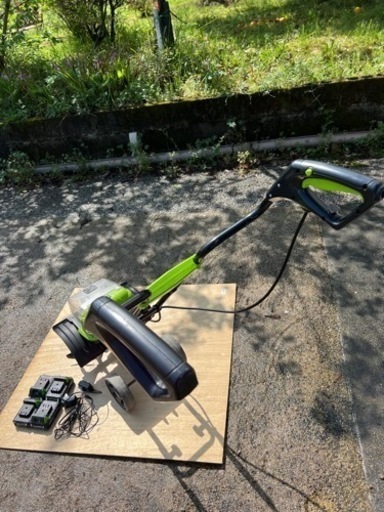 取引中です。充電式　コードレス　ハイパワー耕運機
